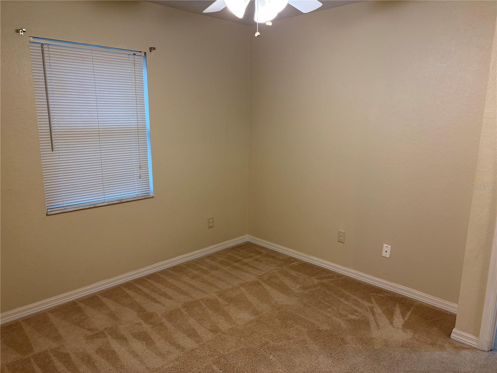 Image 17 of 27 For 15405 43 Avenue Road