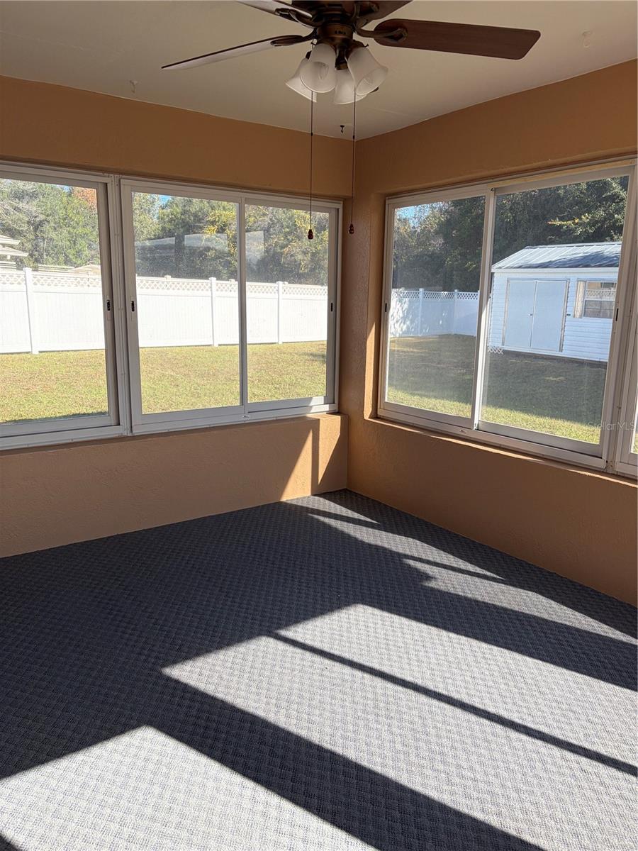 Image 21 of 27 For 15405 43 Avenue Road