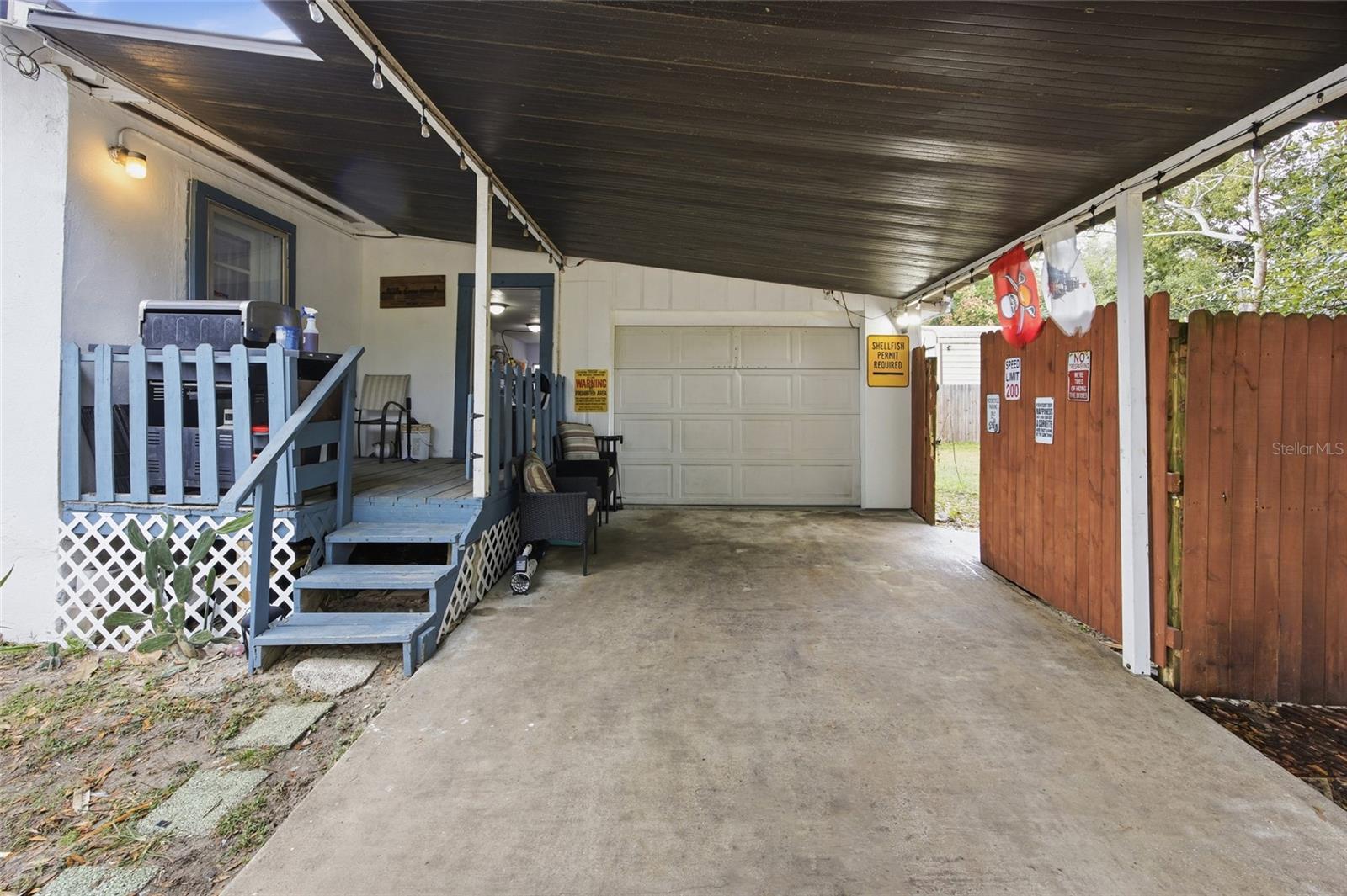 Listing photo id 19 for 5403 Tangelo Lane