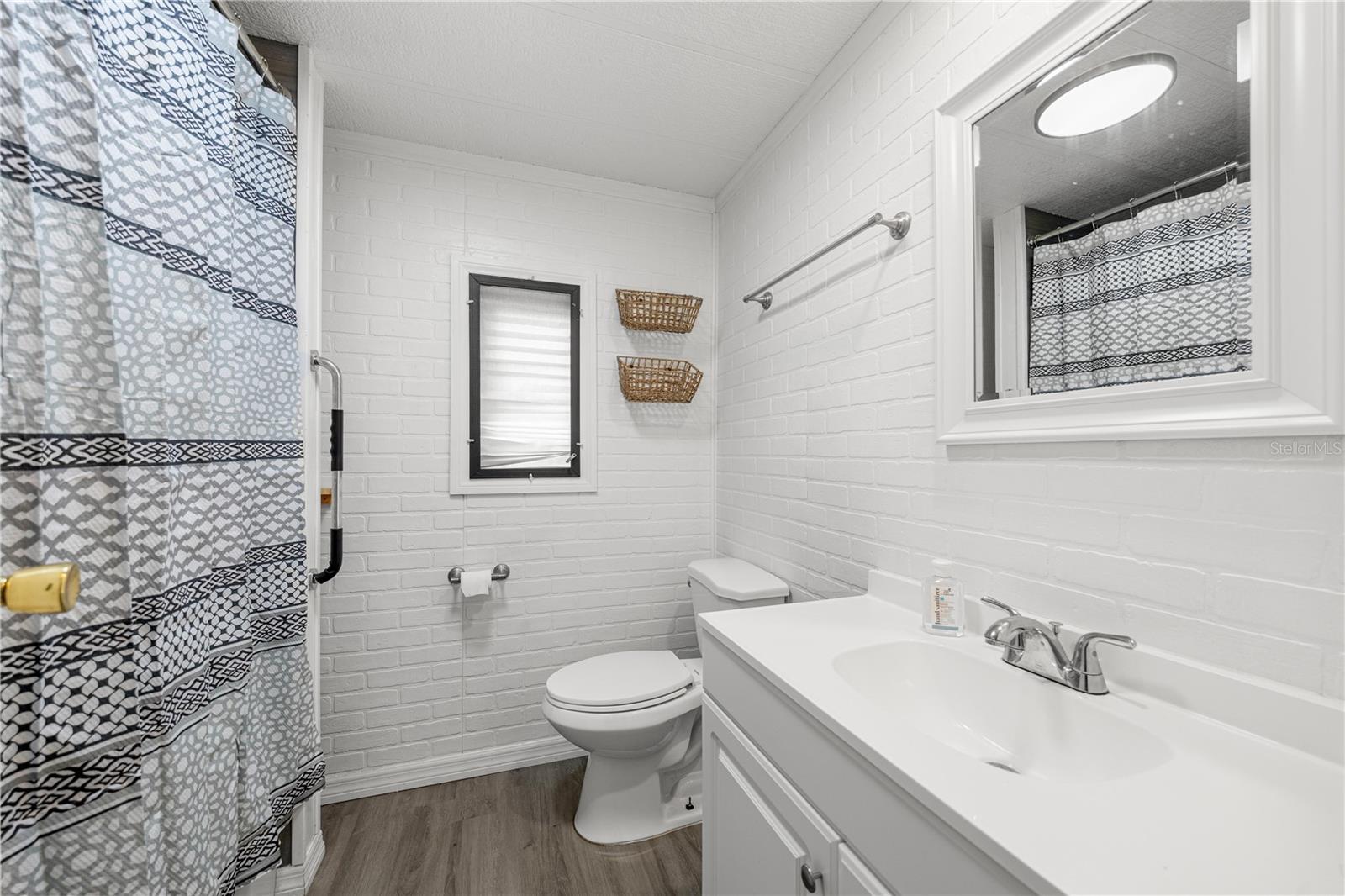 Image 16 of 34 For 17196 36th Court