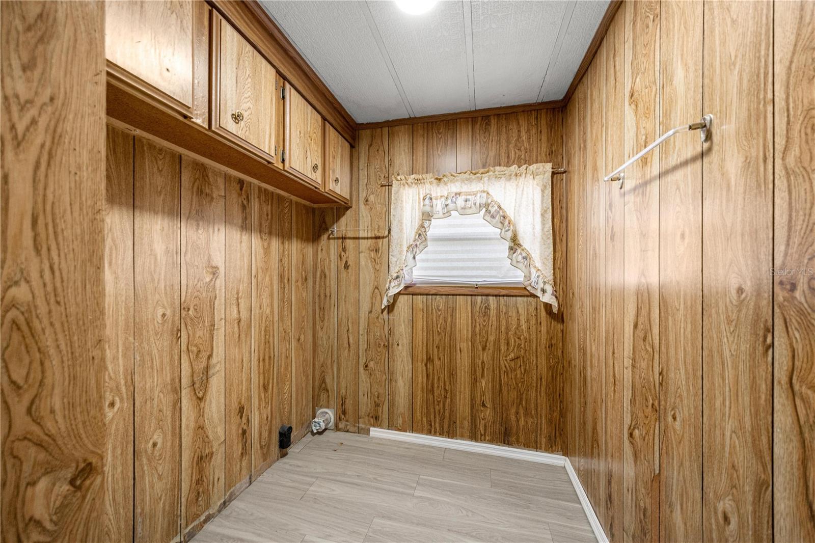 Image 22 of 34 For 17196 36th Court