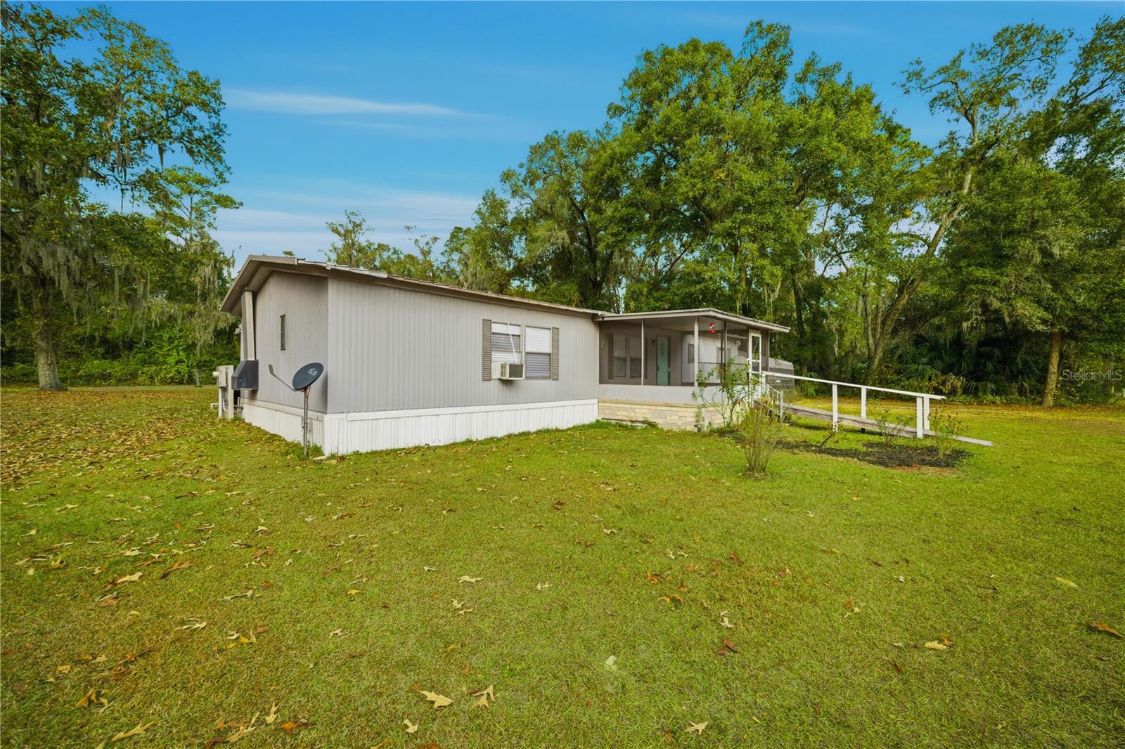 Image 4 of 34 For 17196 36th Court