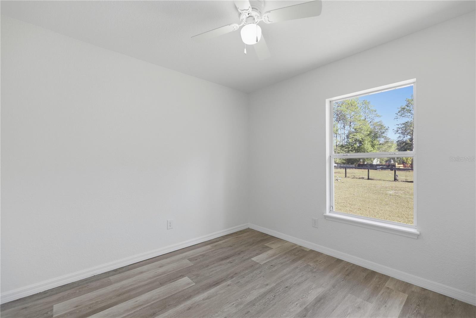 Image 13 of 34 For 5705 136th Avenue