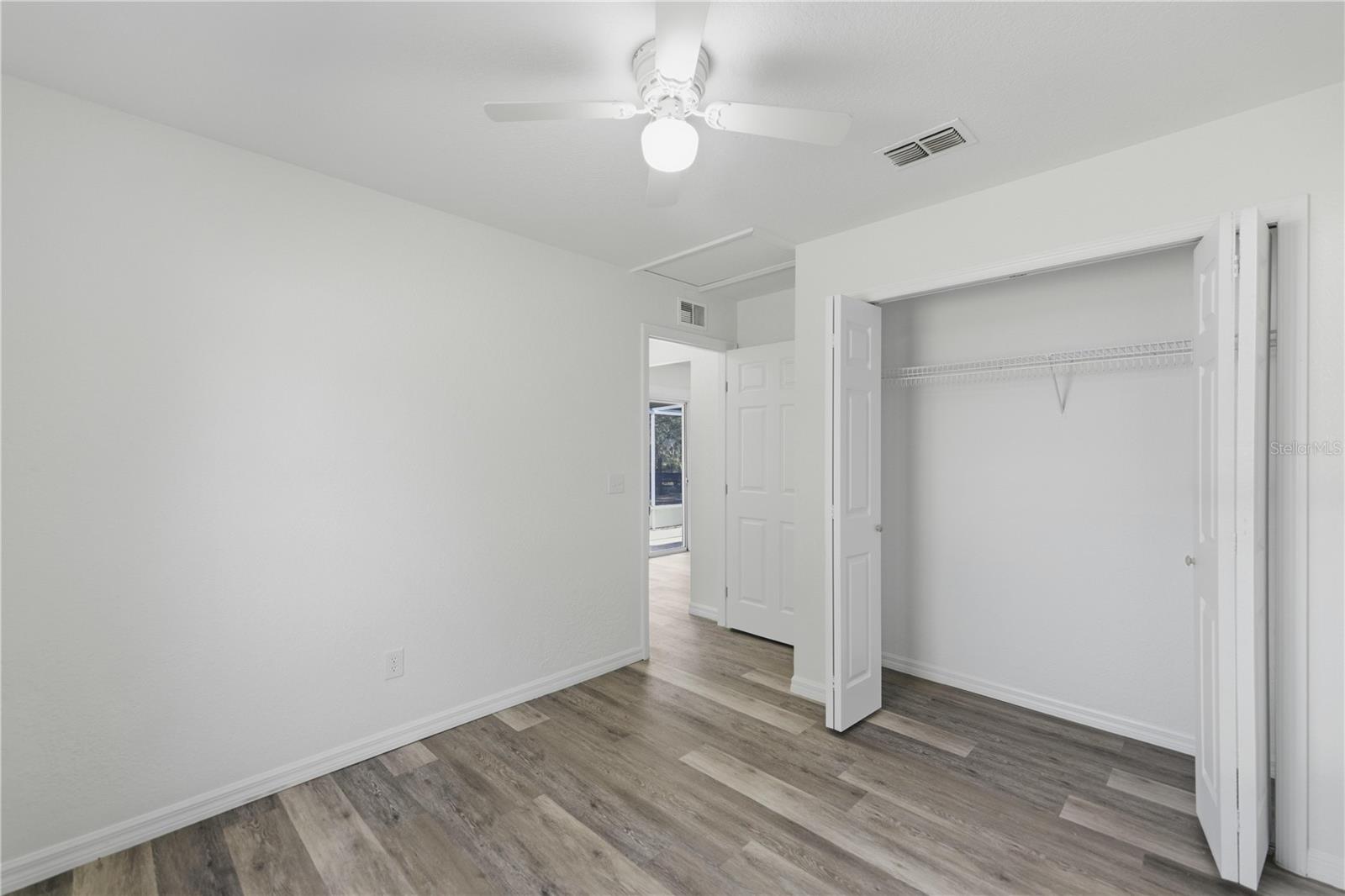 Image 15 of 34 For 5705 136th Avenue