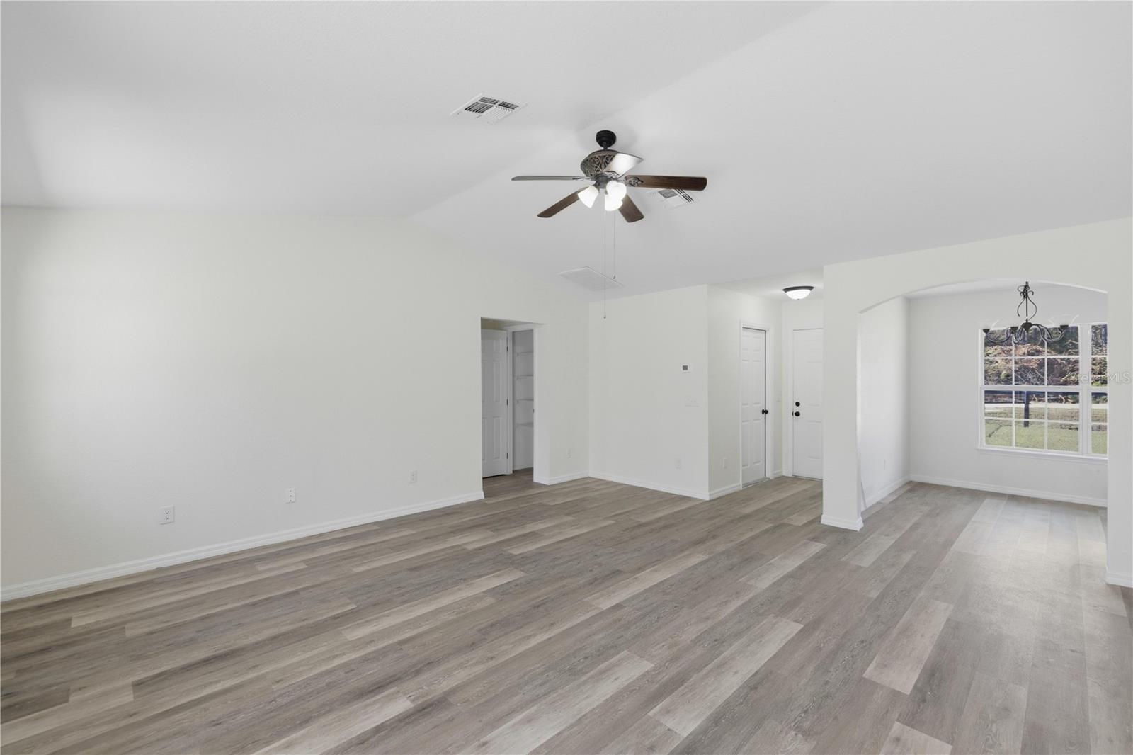 Image 5 of 34 For 5705 136th Avenue