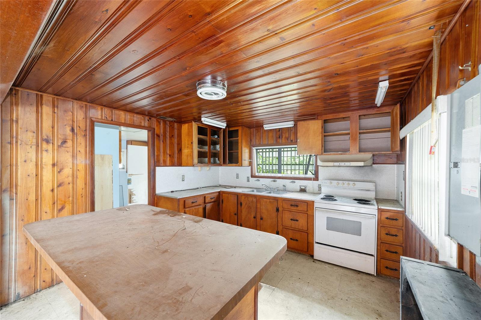 Image 10 of 32 For 1350 173rd Court