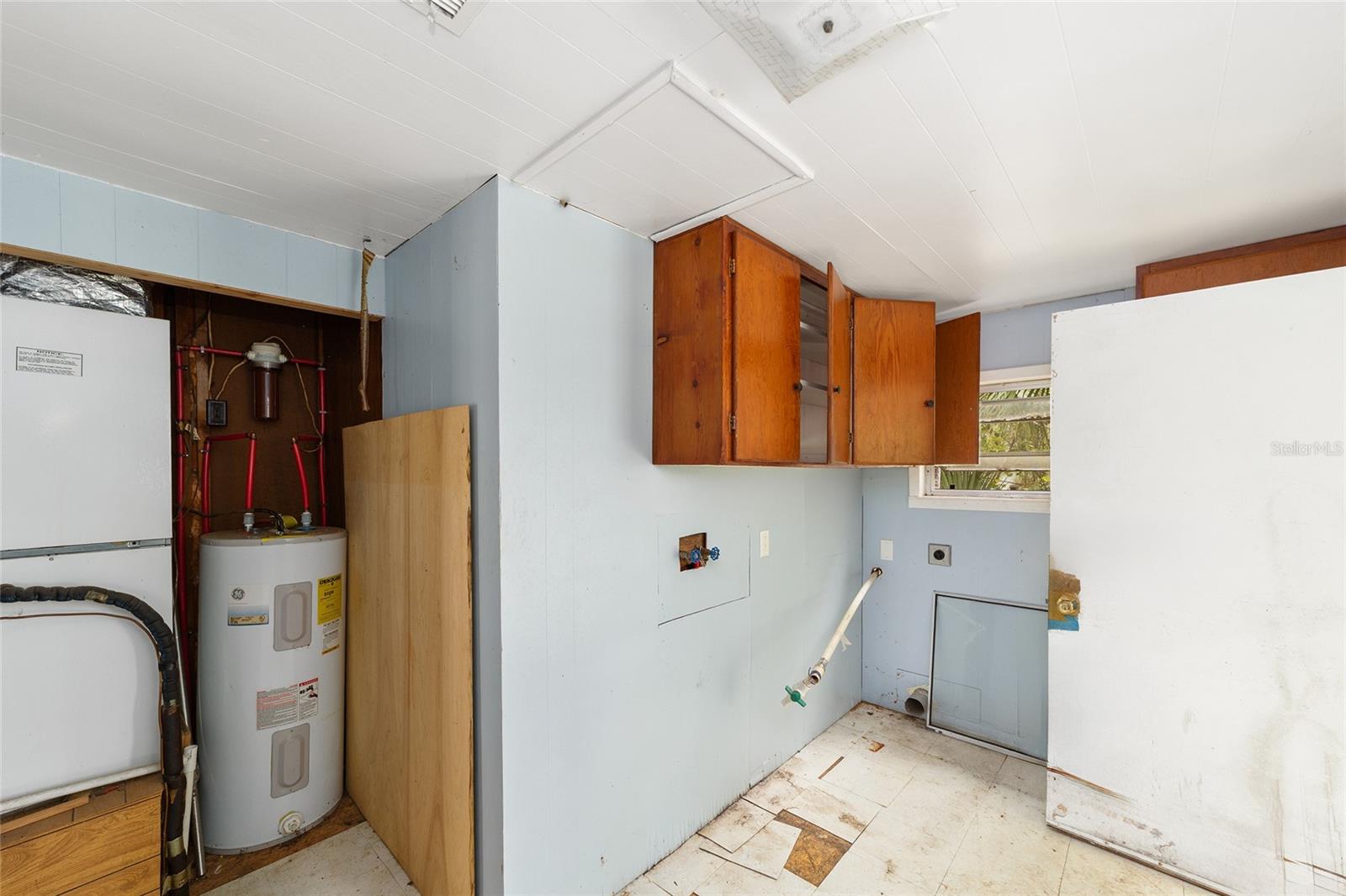 Image 12 of 32 For 1350 173rd Court