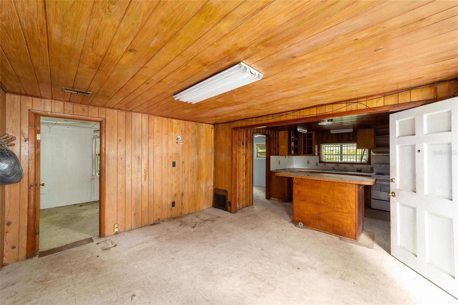 Image 5 of 32 For 1350 173rd Court