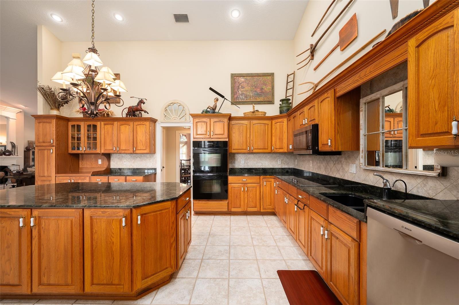 Image 28 of 86 For 11715 90th Avenue