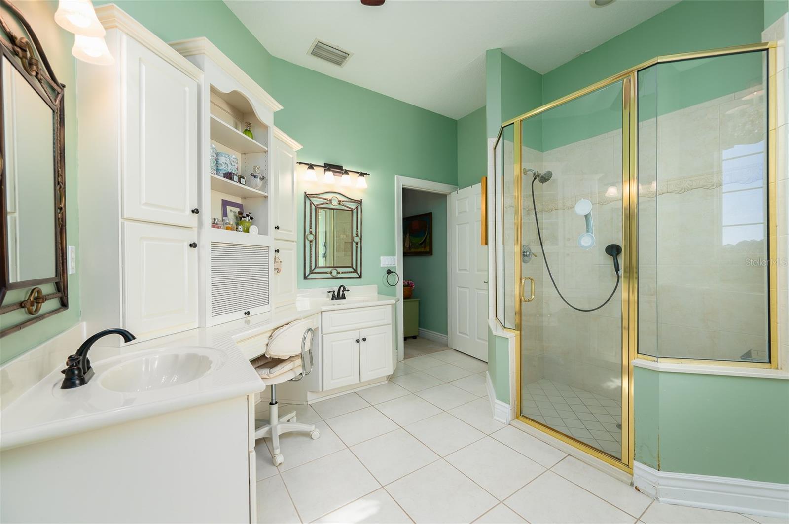 Image 43 of 86 For 11715 90th Avenue