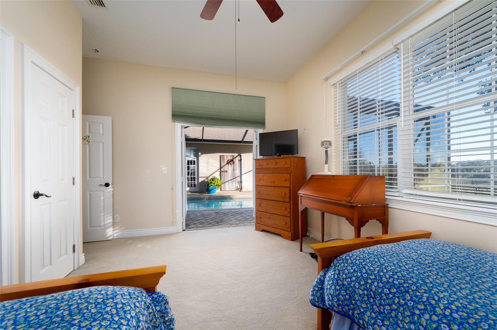 Image 48 of 86 For 11715 90th Avenue