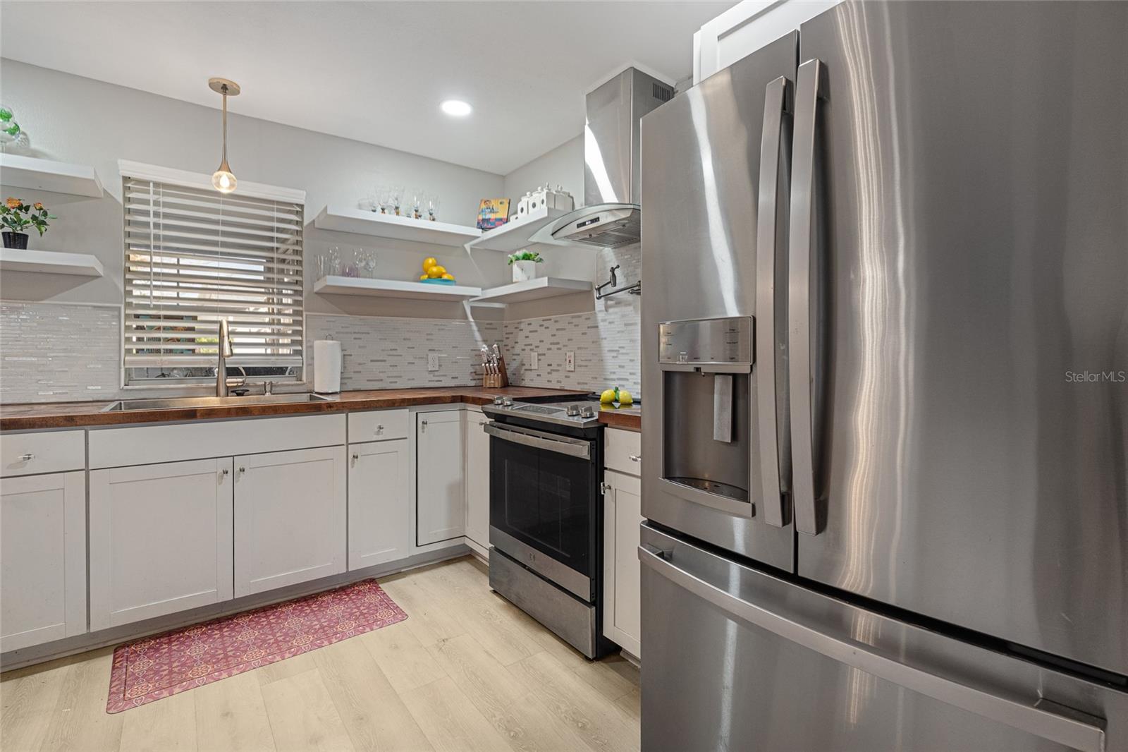 Image 17 of 36 For 509 Del Mar Drive