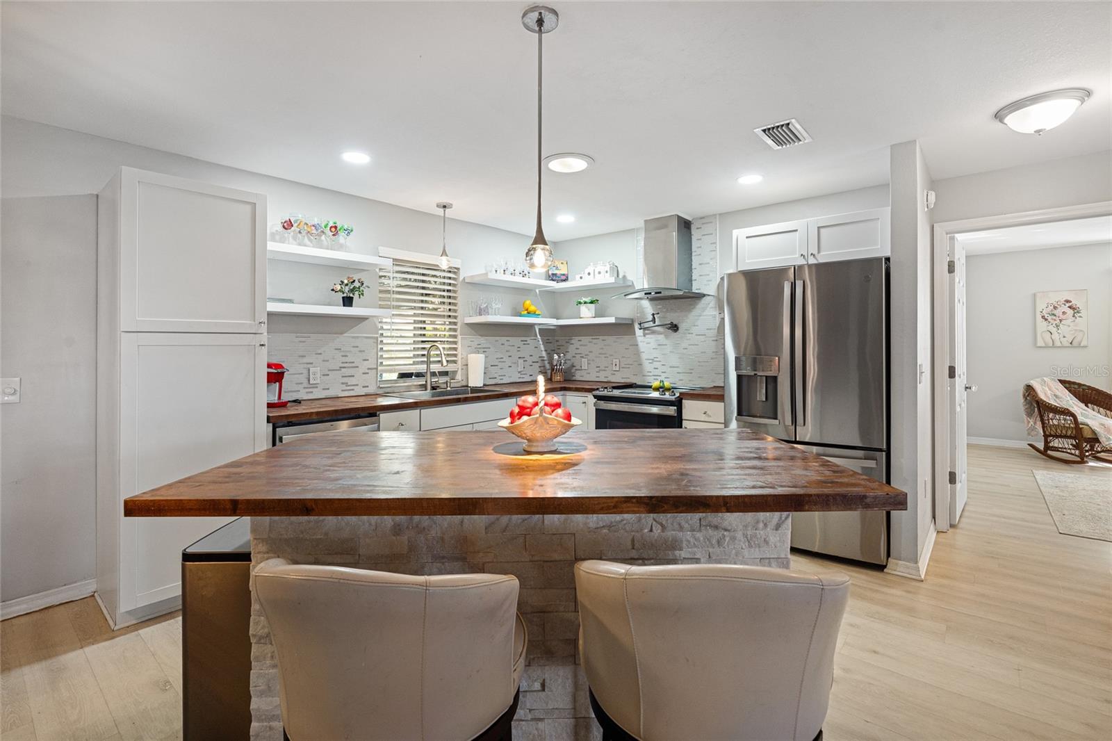 Image 20 of 36 For 509 Del Mar Drive