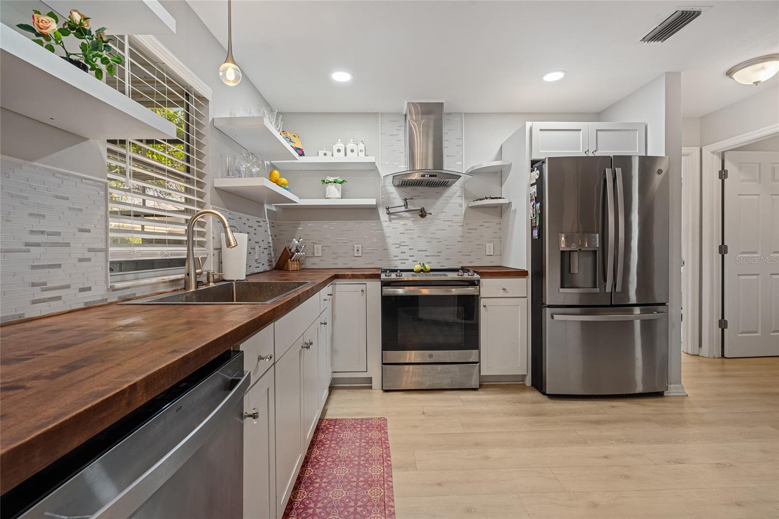 Image 23 of 36 For 509 Del Mar Drive