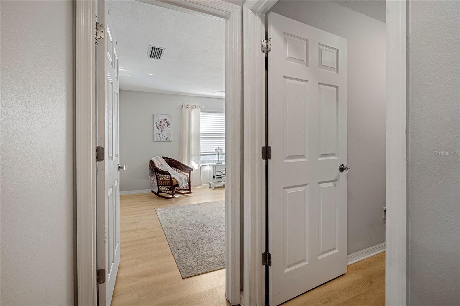 Image 25 of 36 For 509 Del Mar Drive