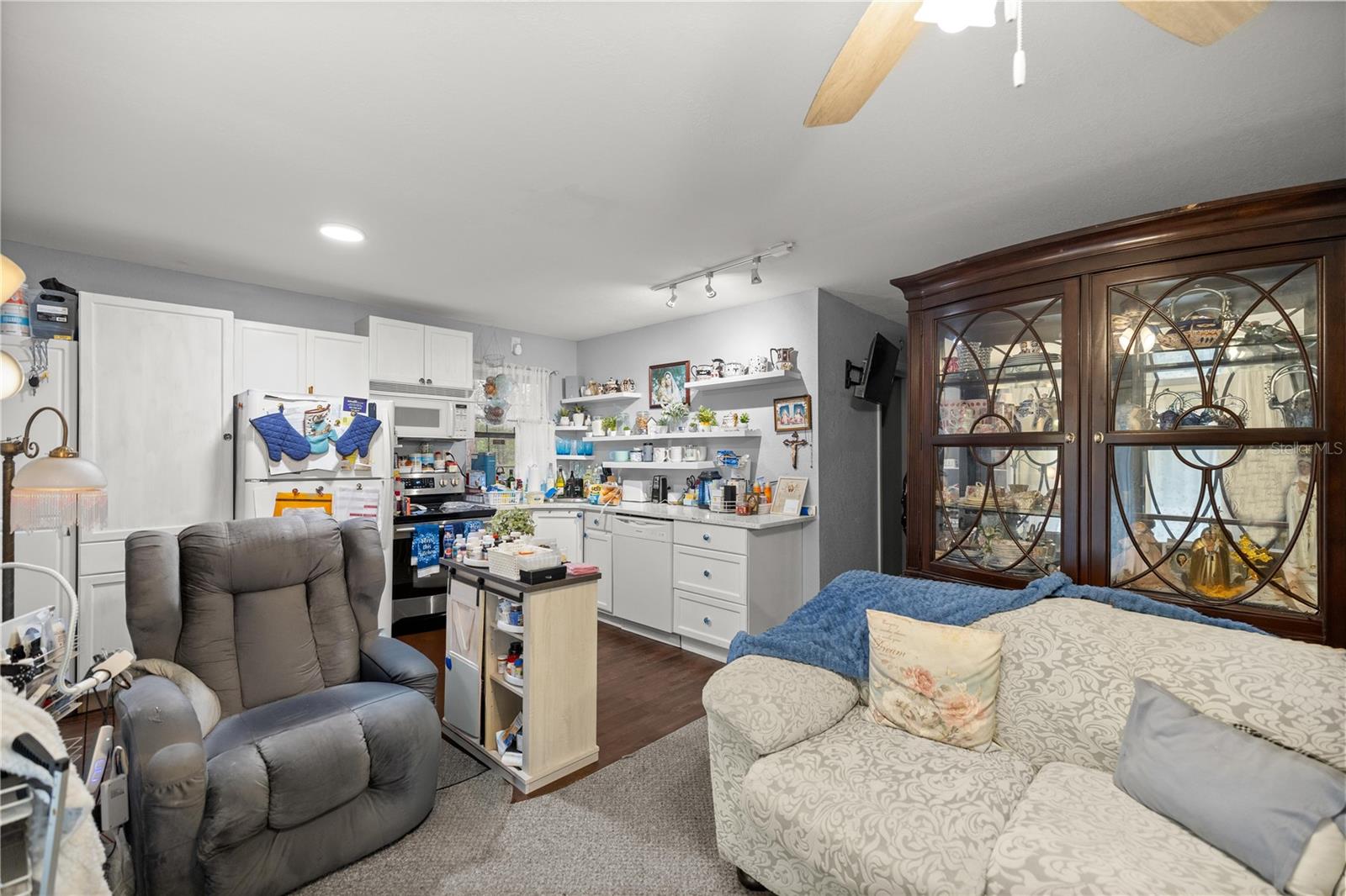 Image 27 of 38 For 5475 194th Avenue