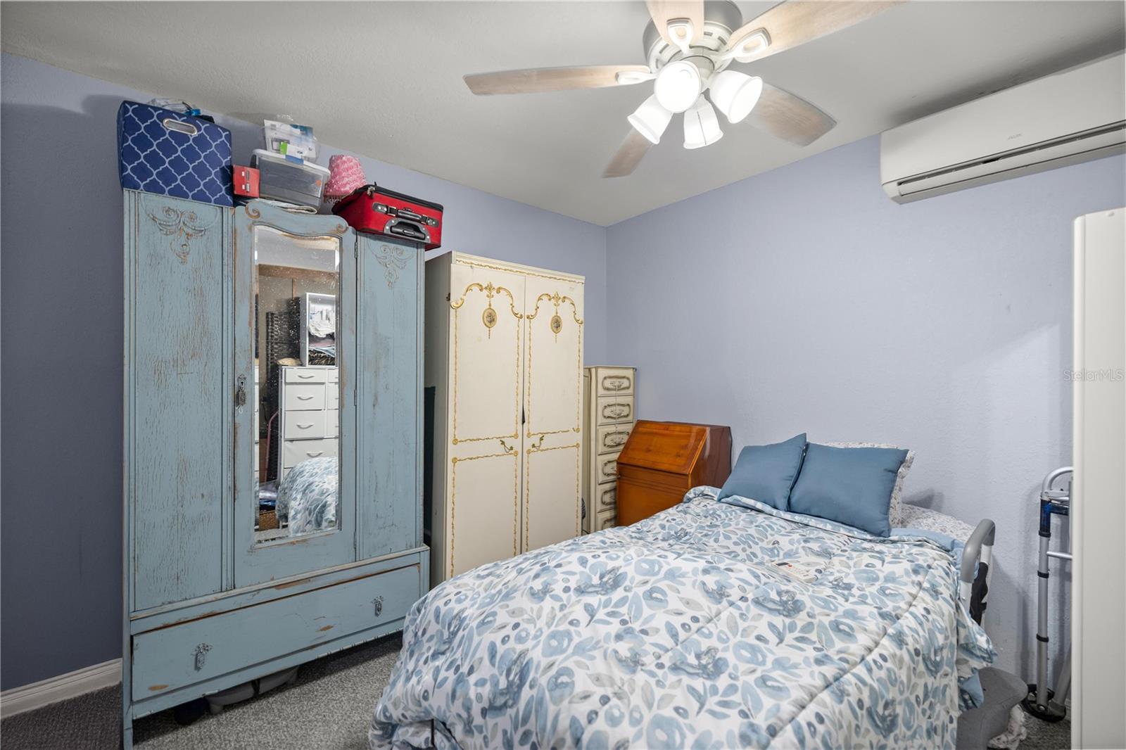 Image 29 of 38 For 5475 194th Avenue