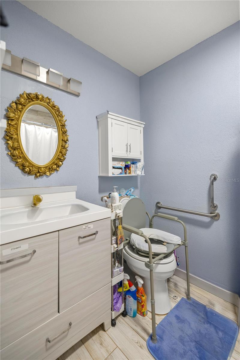 Image 31 of 38 For 5475 194th Avenue