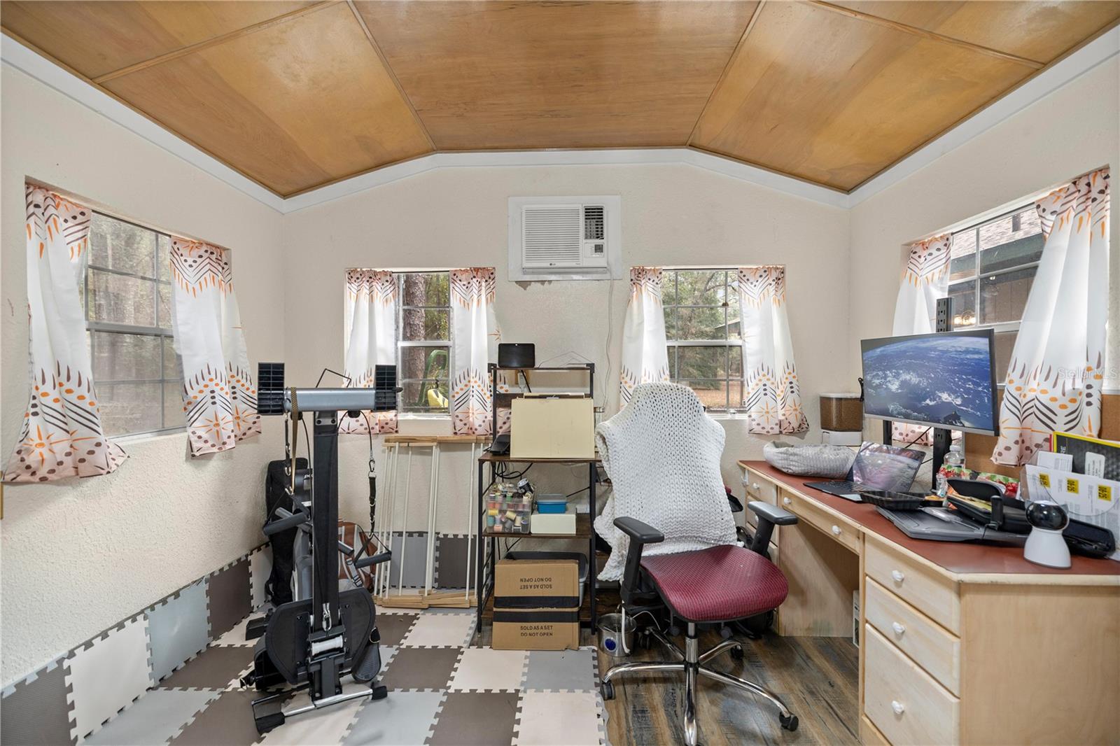 Image 34 of 38 For 5475 194th Avenue