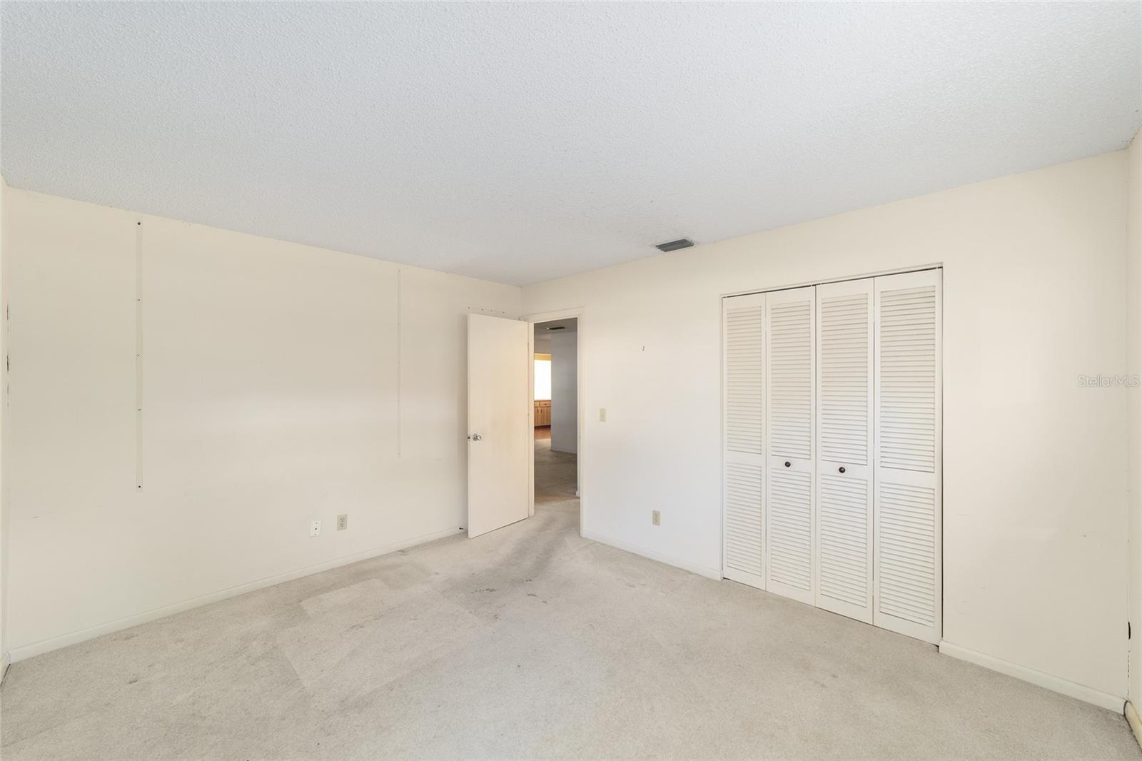 Image 29 of 38 For 9371 82nd Terrace E