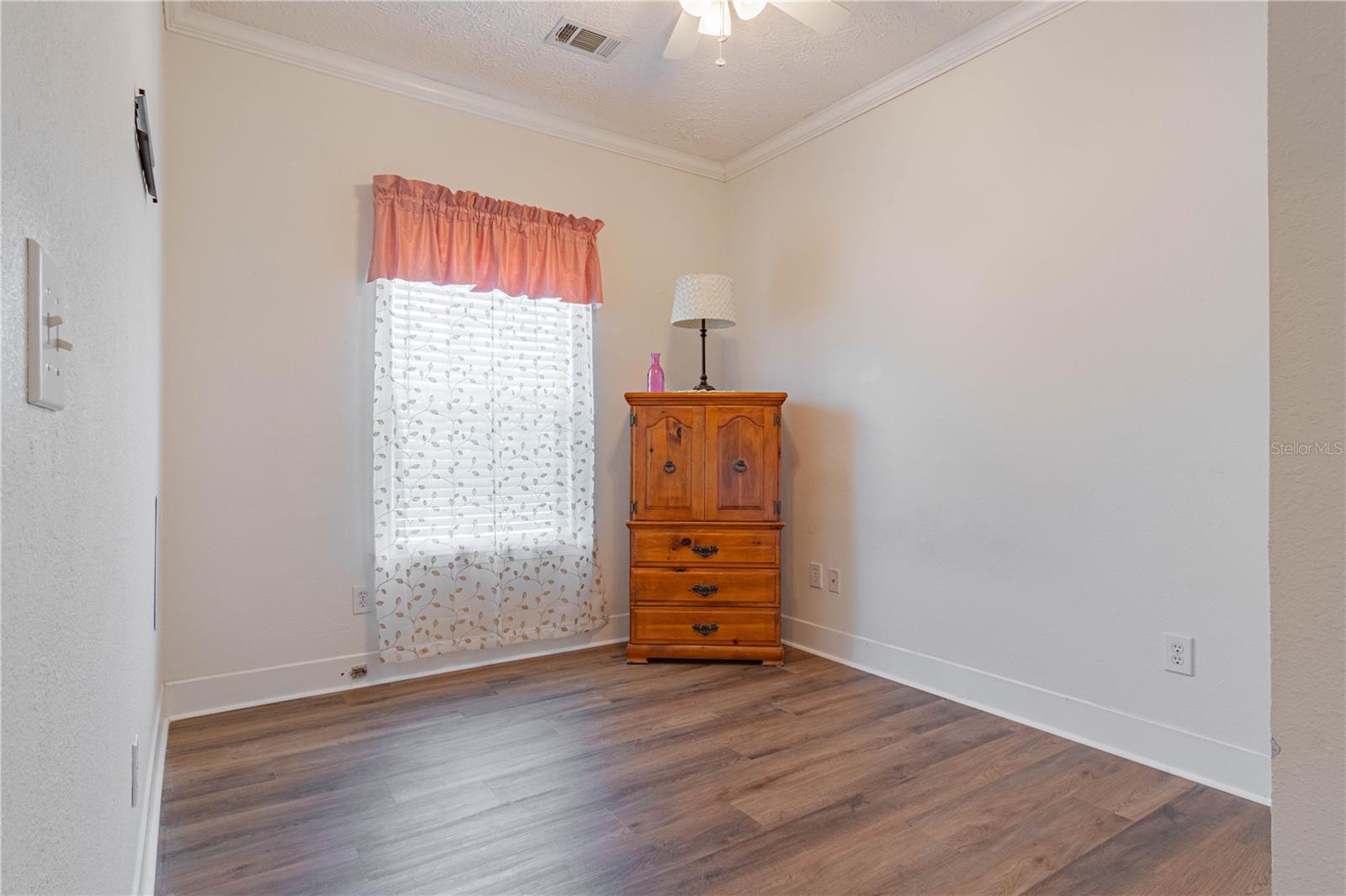 Image 24 of 41 For 7770 Pinto Court