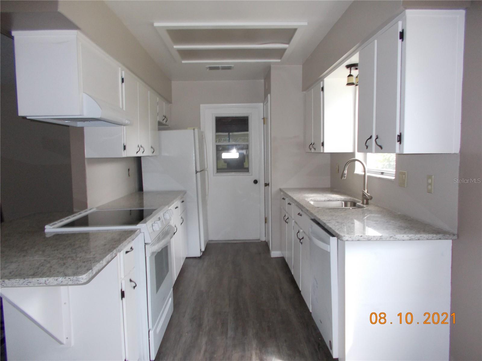 Image 13 of 40 For 16 Easter Ross Court