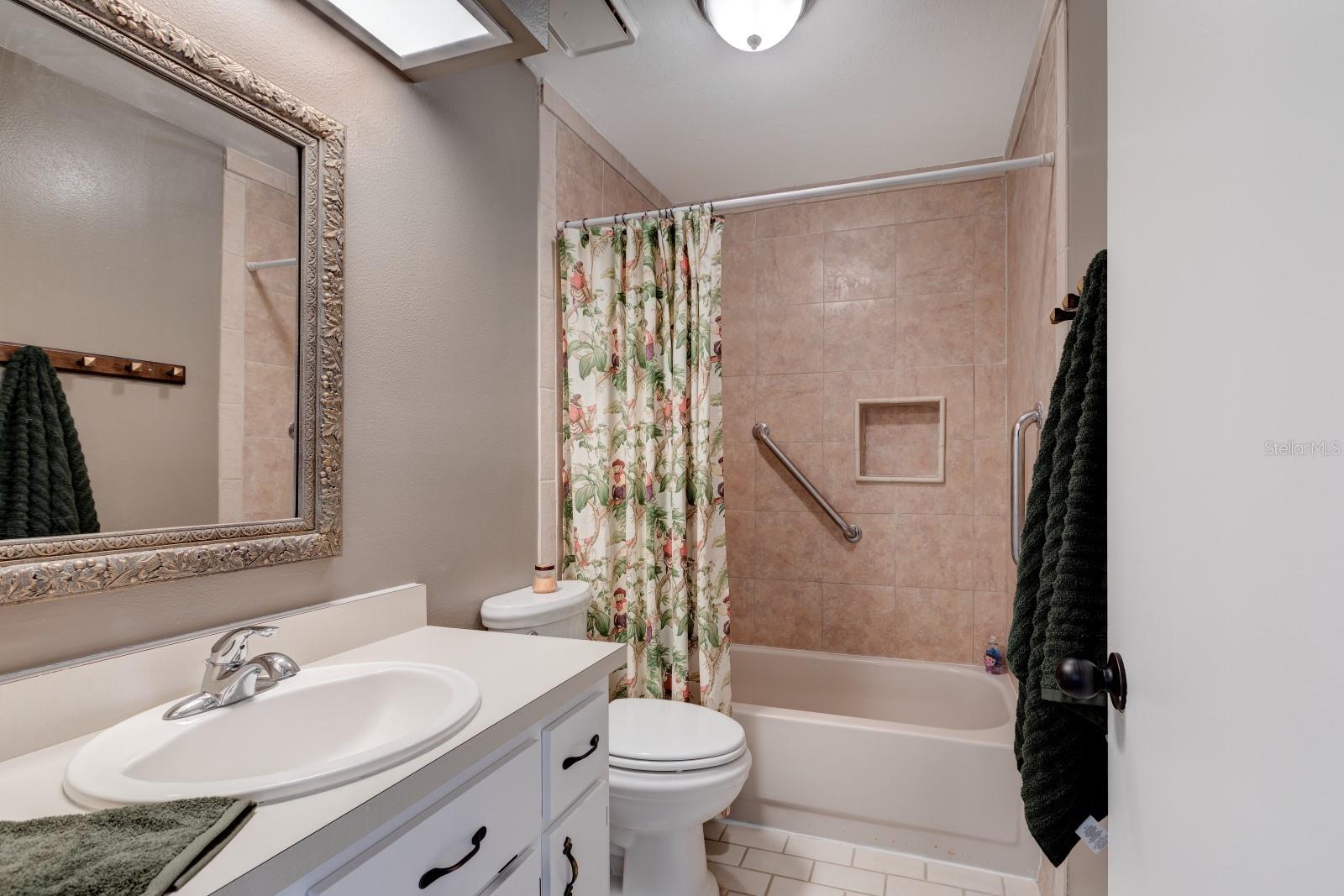 Image 21 of 40 For 16 Easter Ross Court