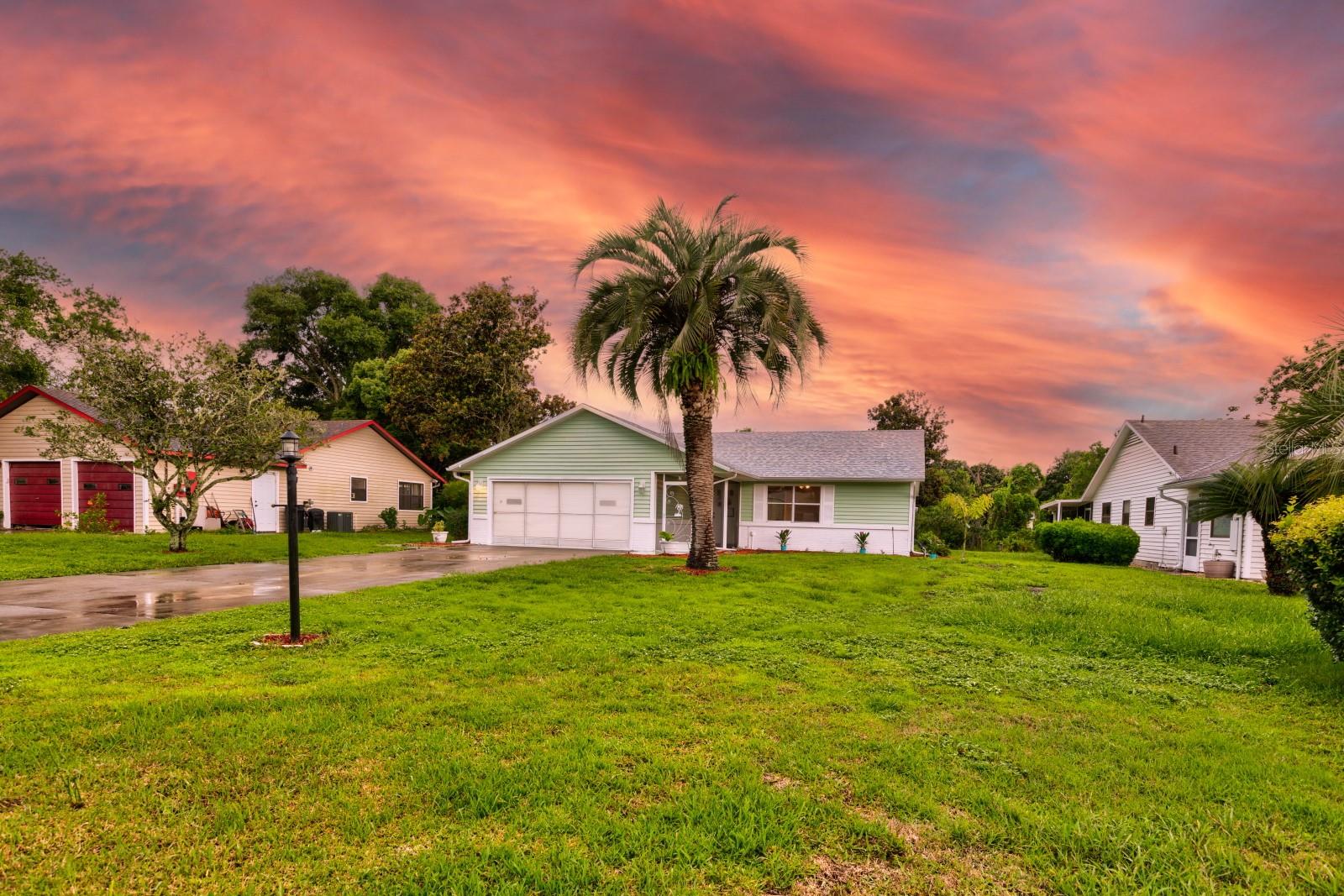 Image 4 of 40 For 16 Easter Ross Court