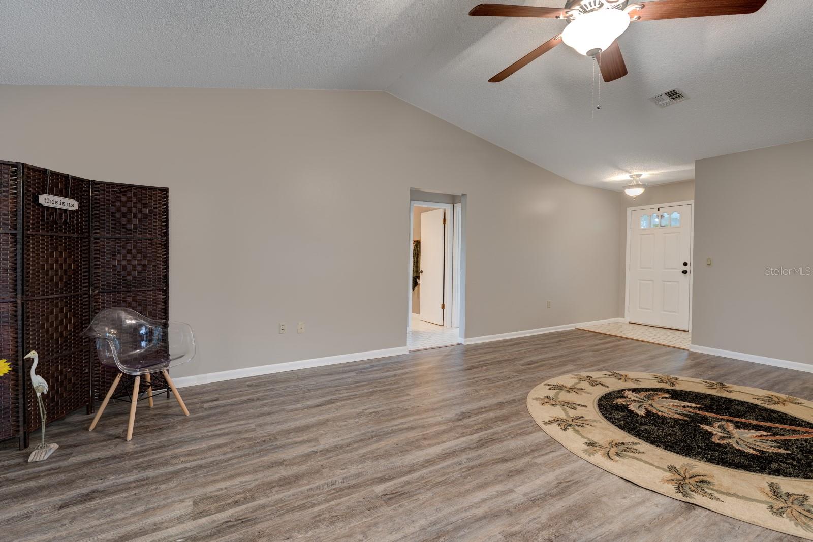 Image 7 of 40 For 16 Easter Ross Court