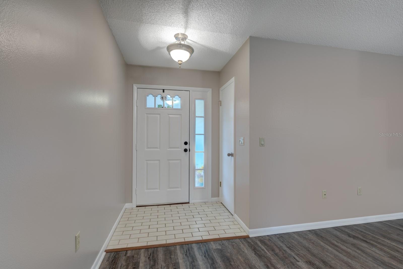 Image 8 of 40 For 16 Easter Ross Court