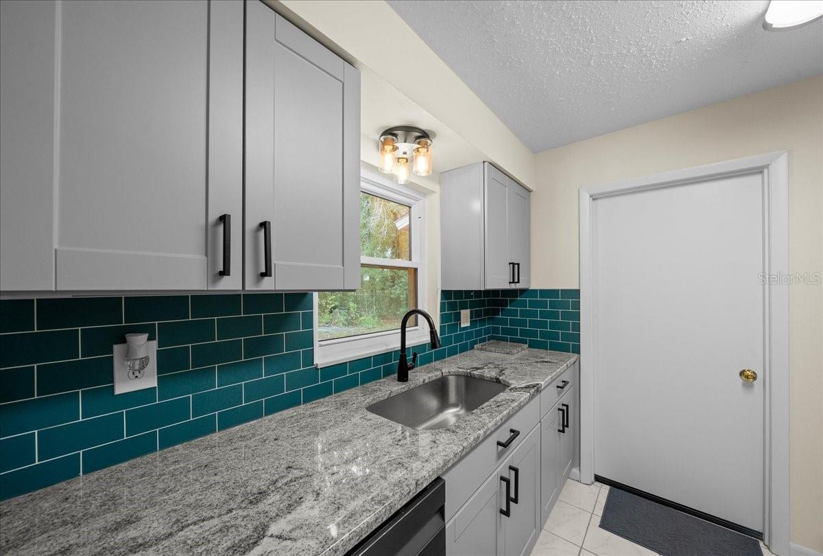 Image 10 of 46 For 3171 Shallowford Street