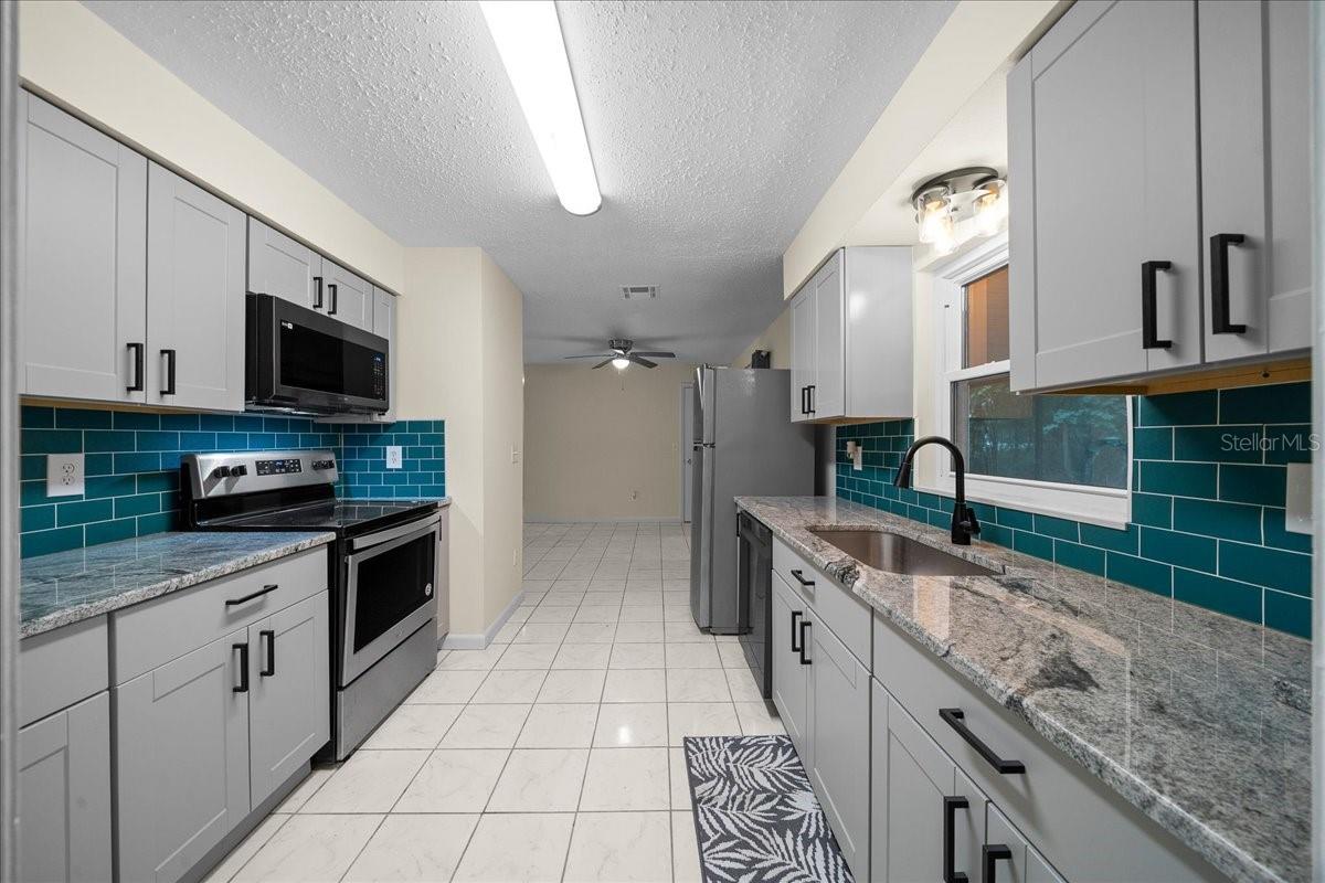 Image 13 of 46 For 3171 Shallowford Street