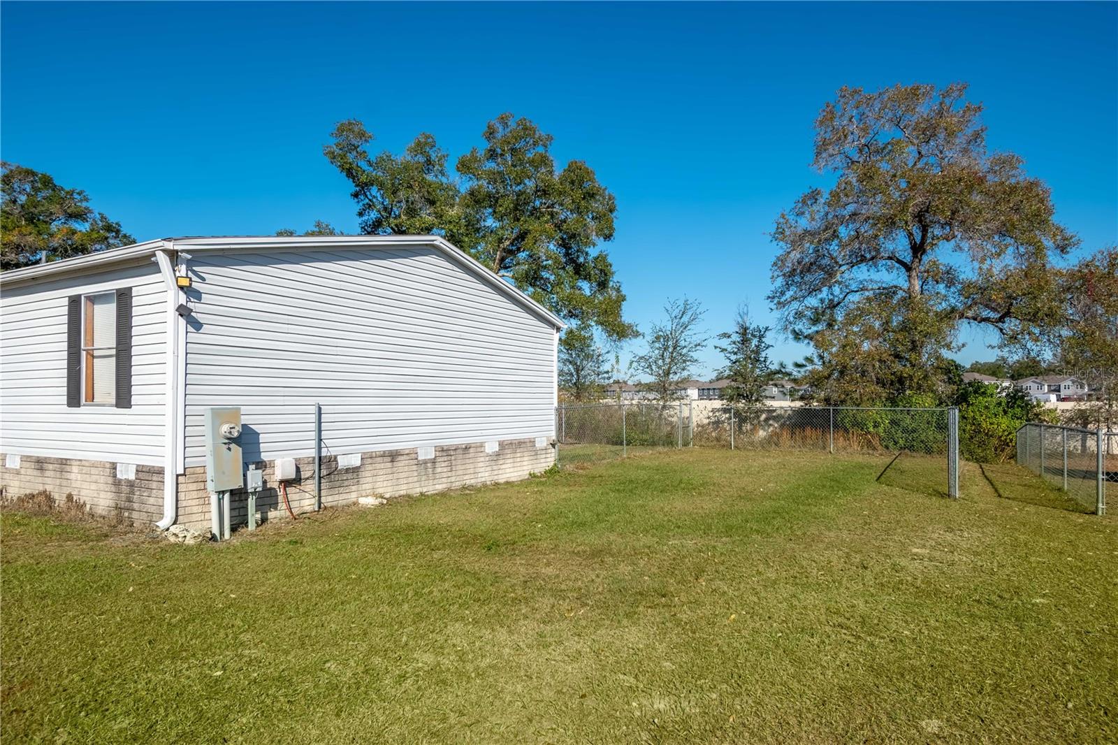 Image 10 of 36 For 6601 84 Street