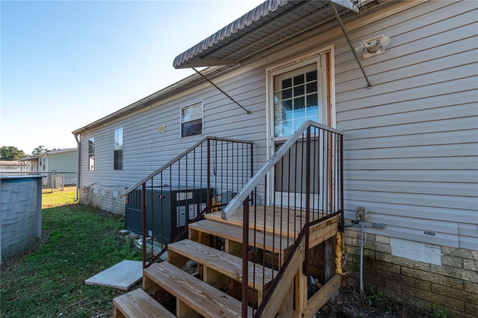 Image 11 of 36 For 6601 84 Street