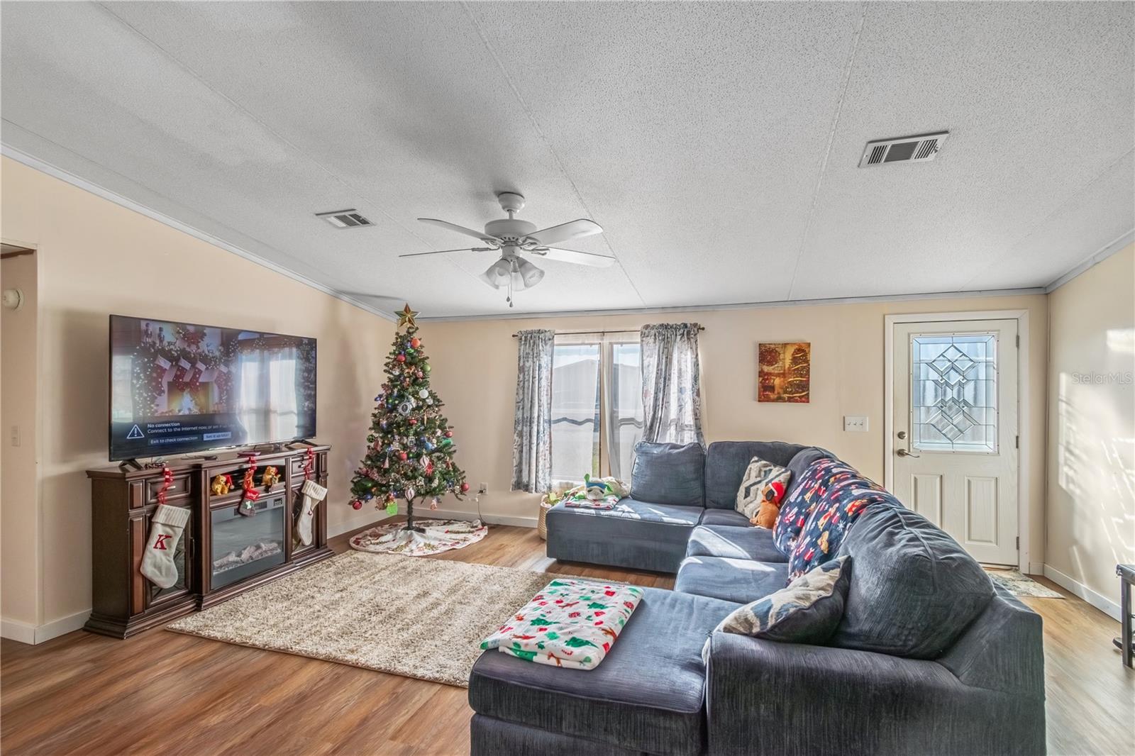 Image 19 of 36 For 6601 84 Street