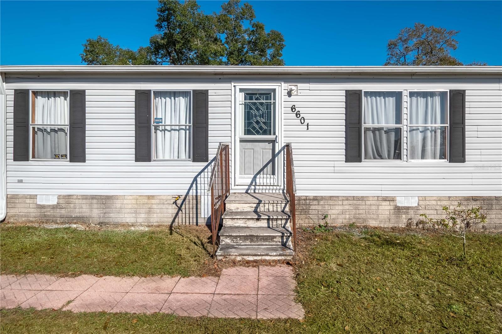 Image 6 of 36 For 6601 84 Street