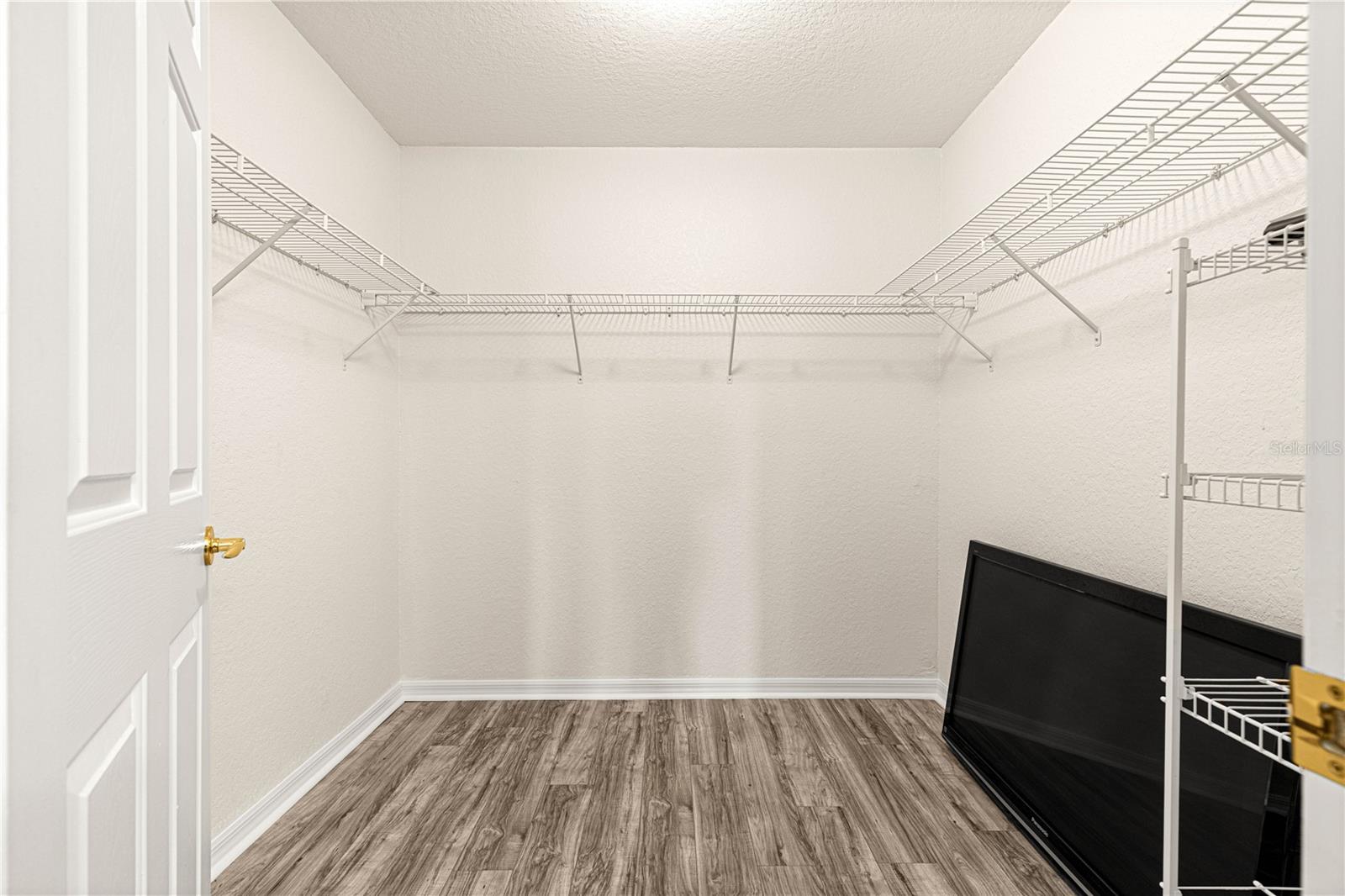 Image 26 of 56 For 13835 85th Circle