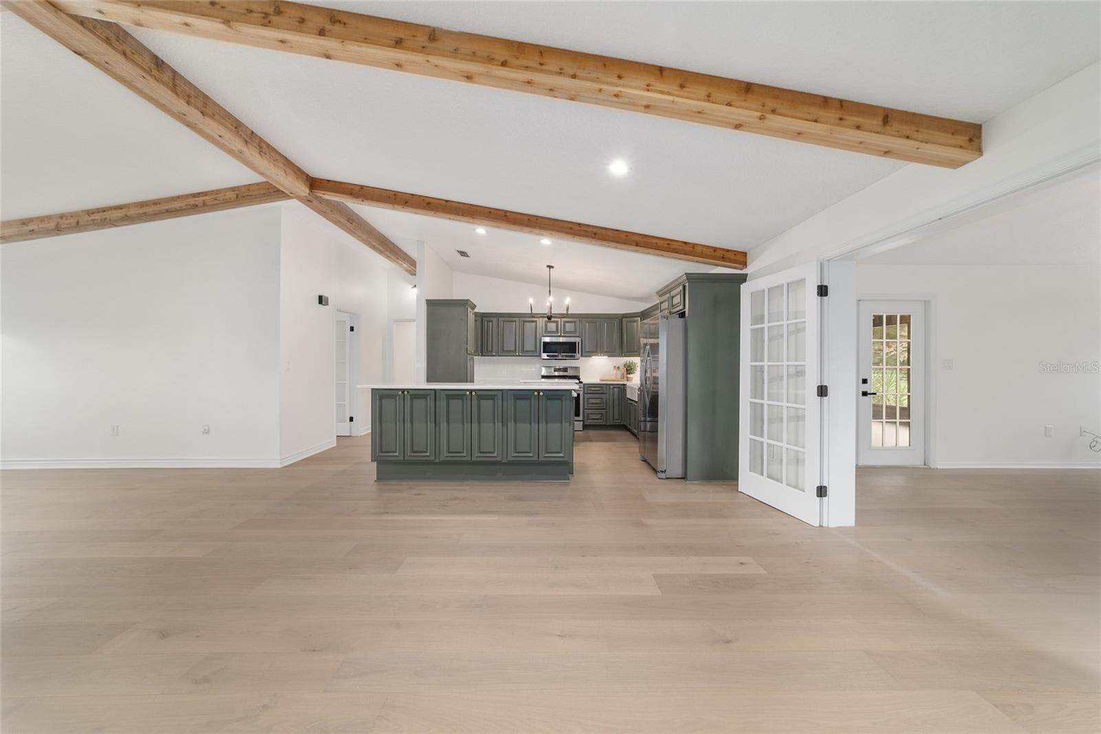 Image 11 of 94 For 10575 27th Avenue