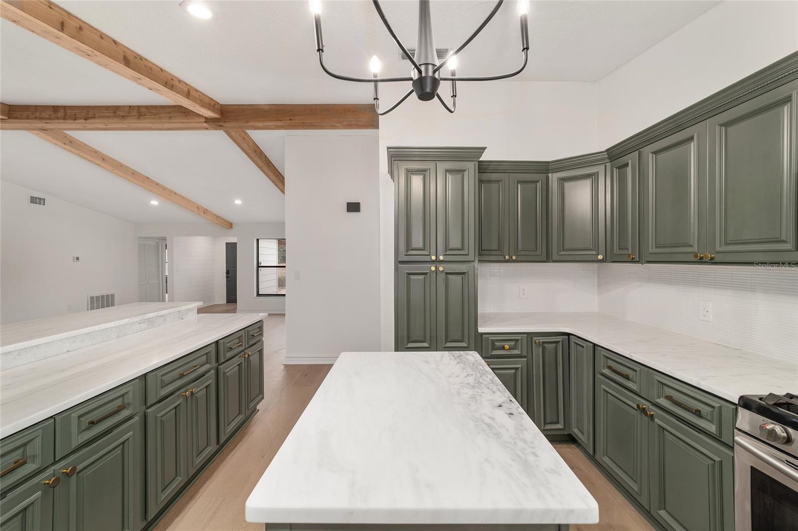 Image 15 of 94 For 10575 27th Avenue