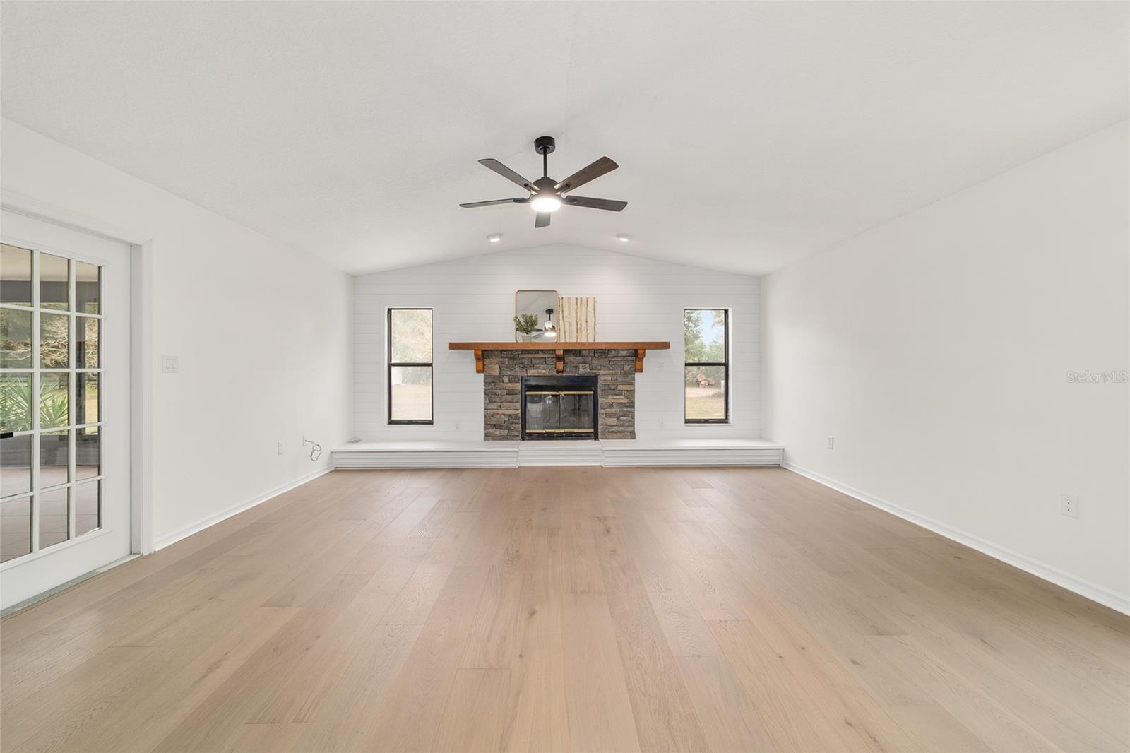 Image 18 of 94 For 10575 27th Avenue