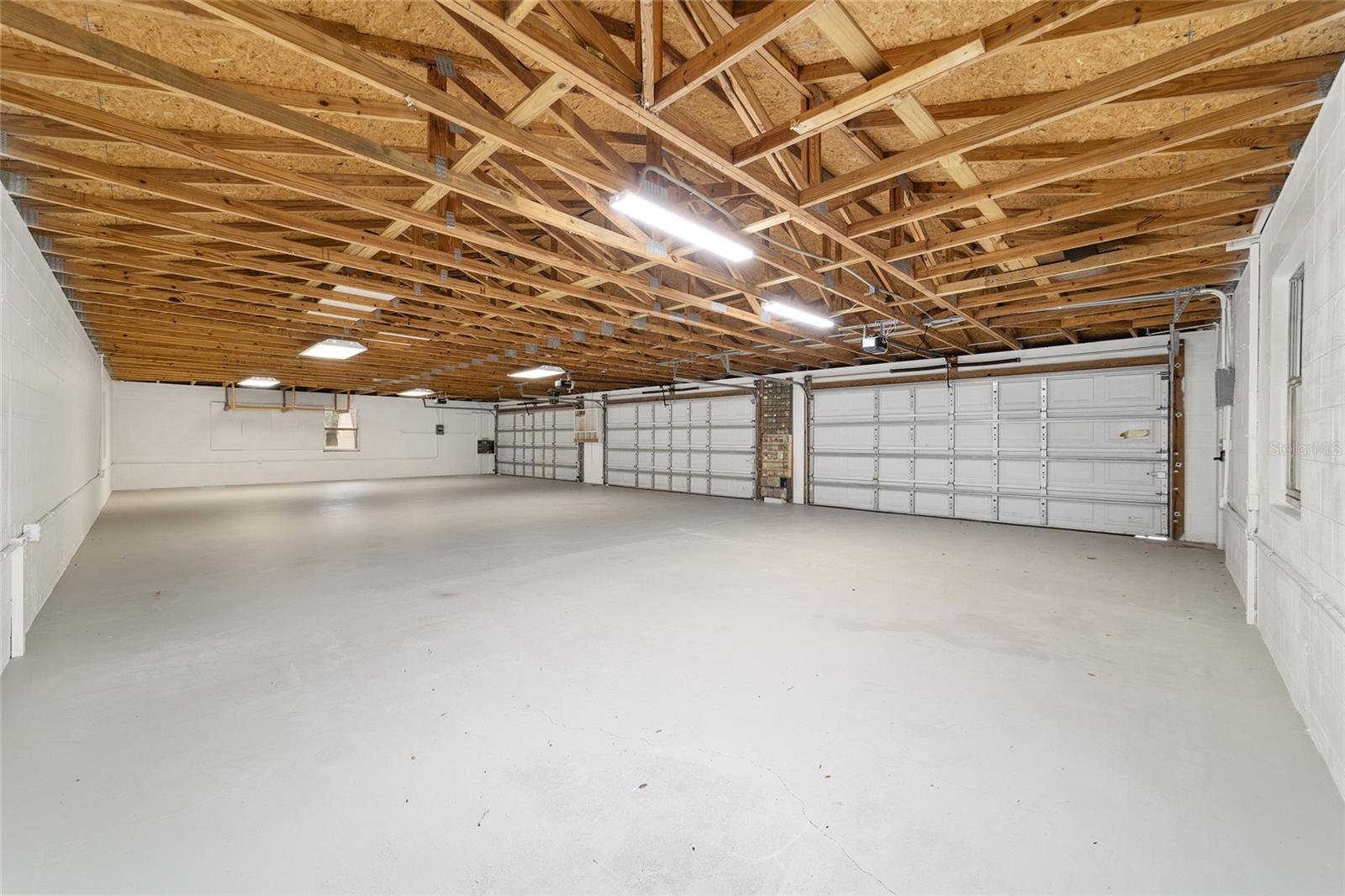 Image 34 of 94 For 10575 27th Avenue