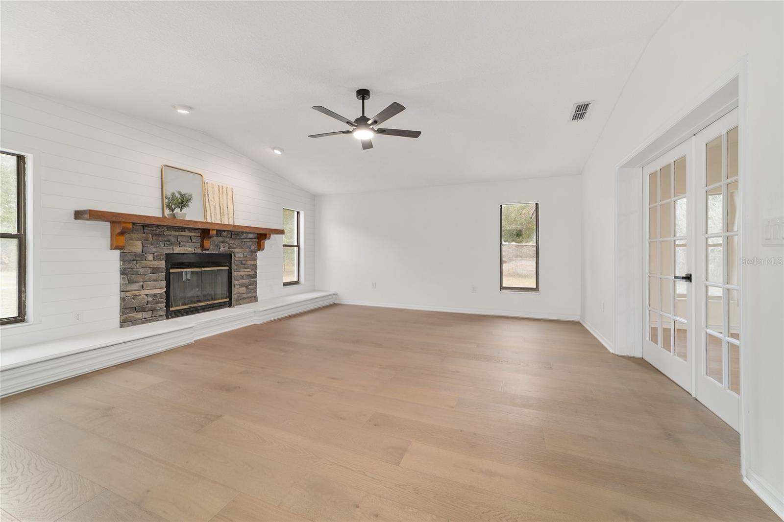 Image 50 of 94 For 10575 27th Avenue