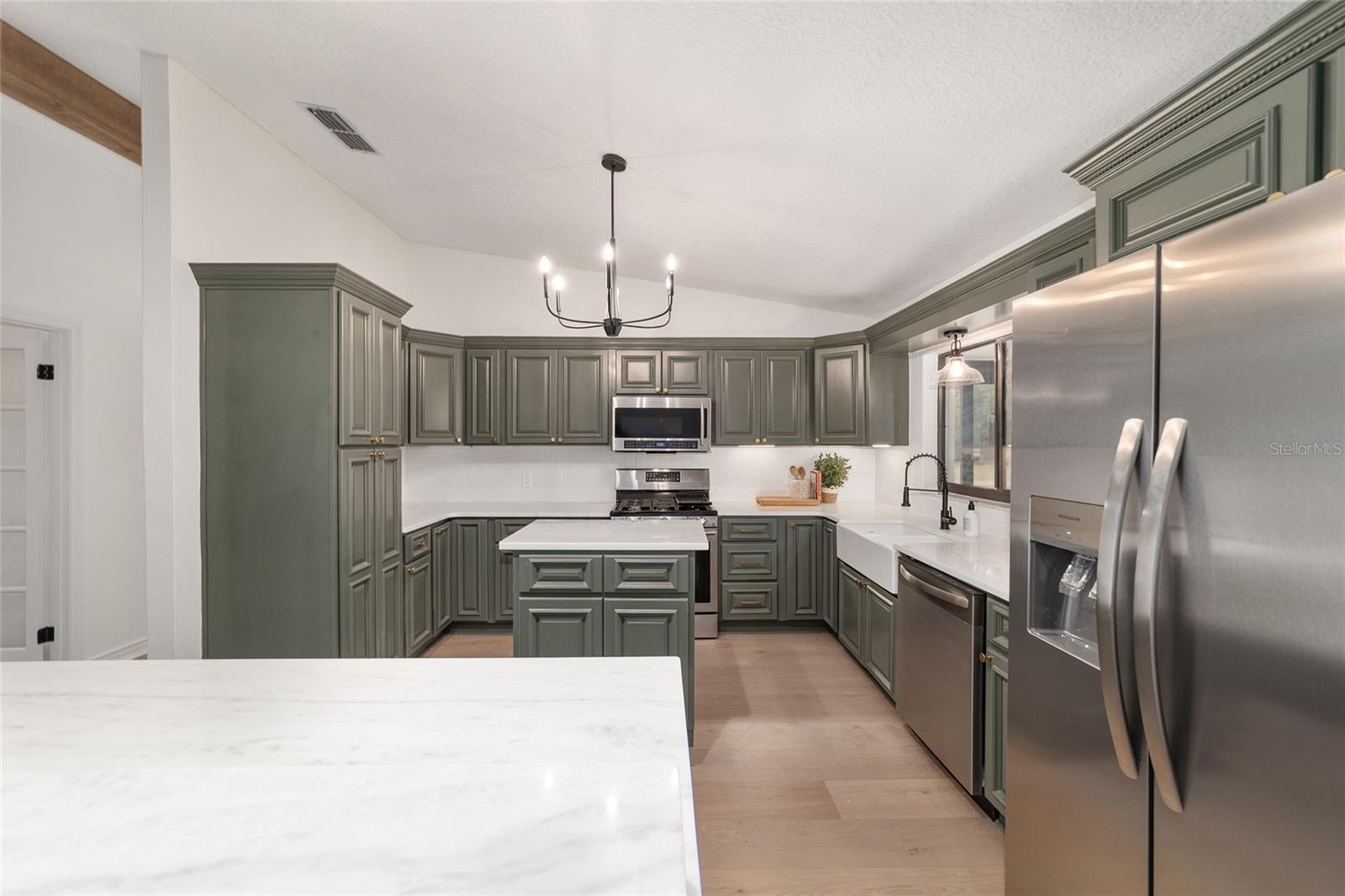 Image 83 of 94 For 10575 27th Avenue