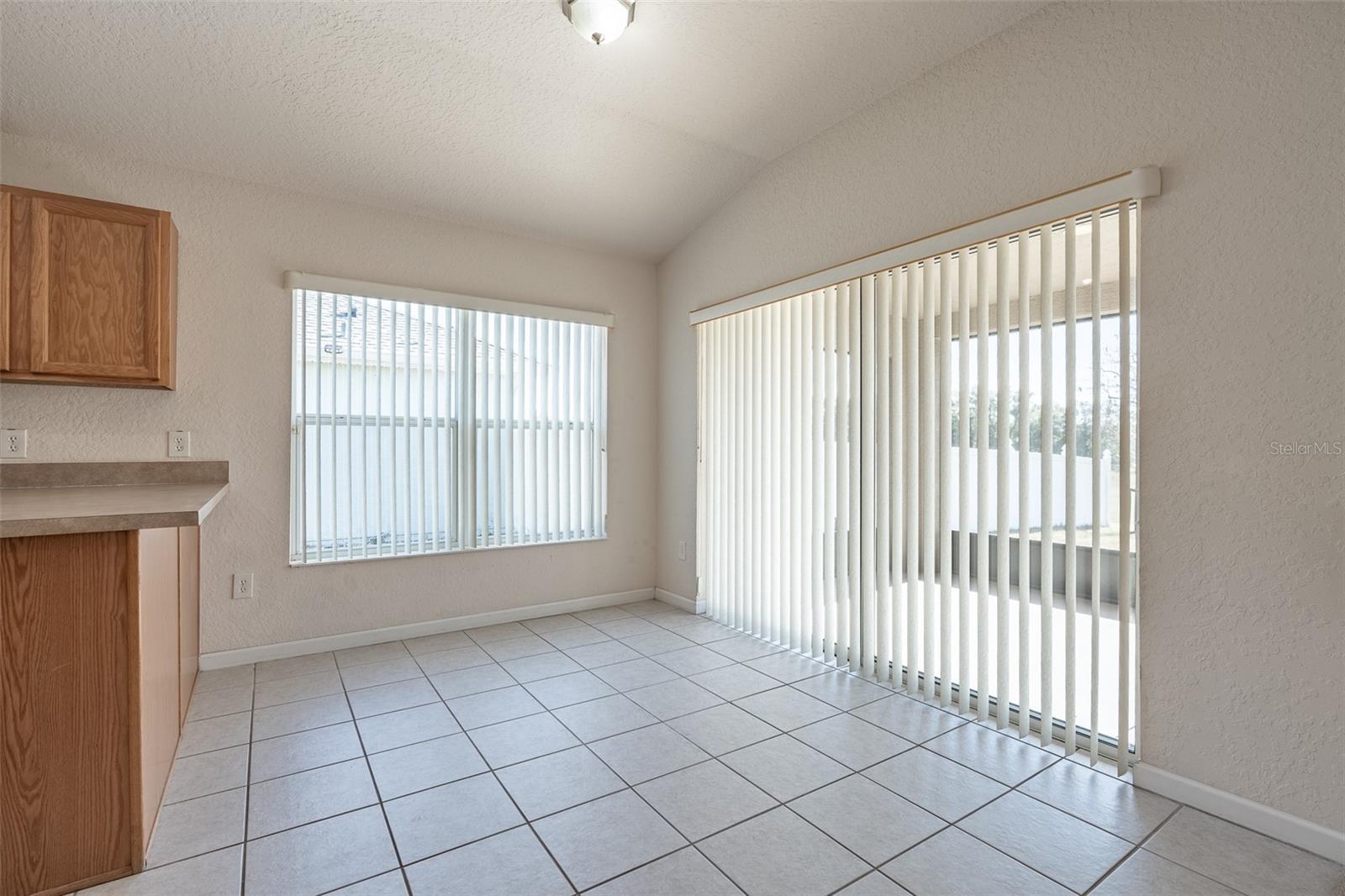 Image 10 of 61 For 5700 45 Street