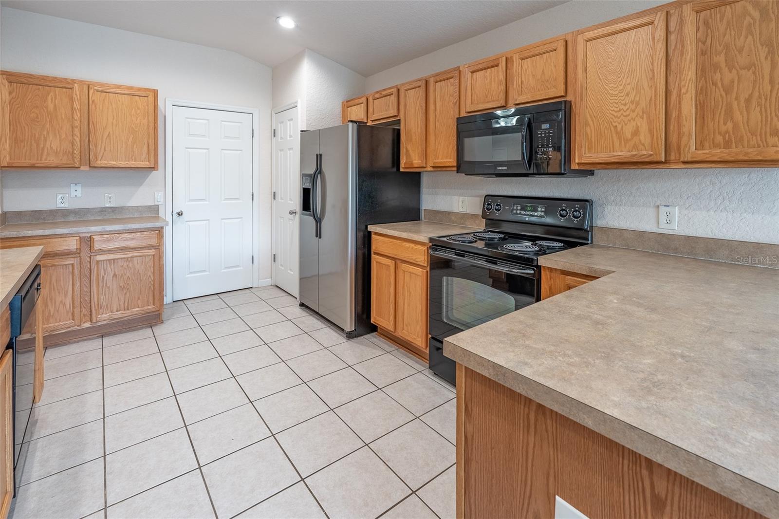 Image 16 of 61 For 5700 45 Street