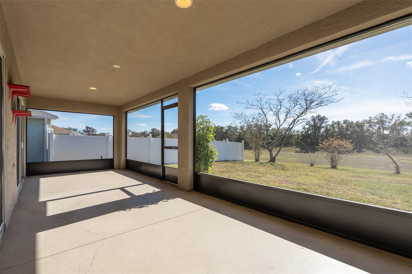 Image 23 of 61 For 5700 45 Street