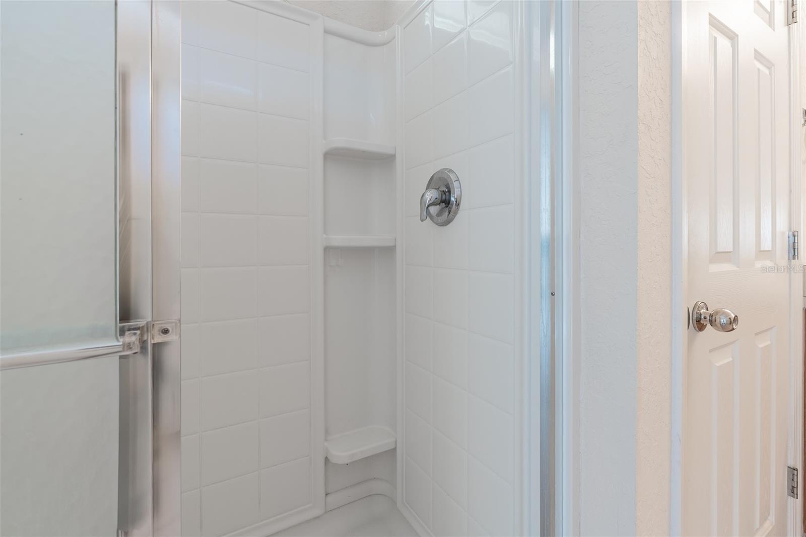 Image 34 of 61 For 5700 45 Street