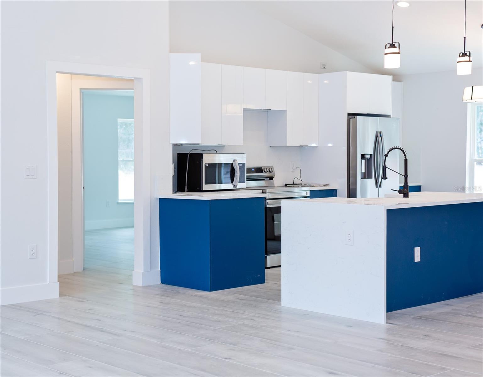 Image 8 of 29 For 16645 59th Court Road