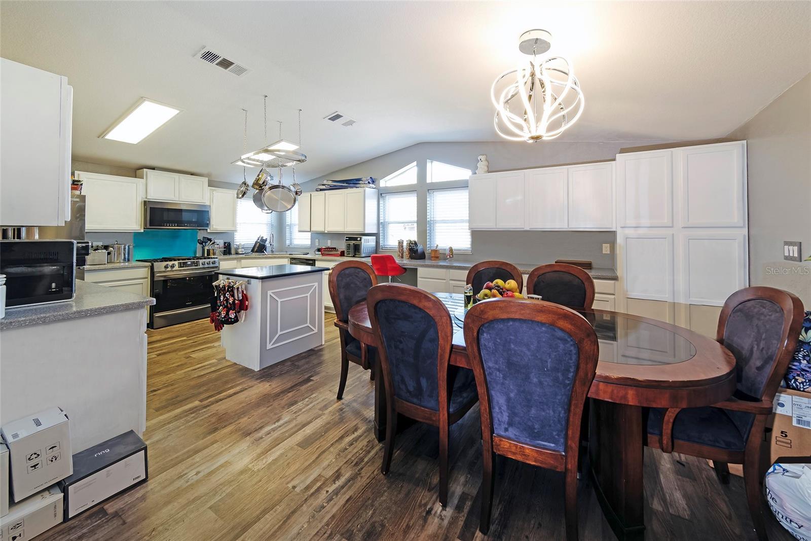 Image 13 of 42 For 5351 121st Terrace