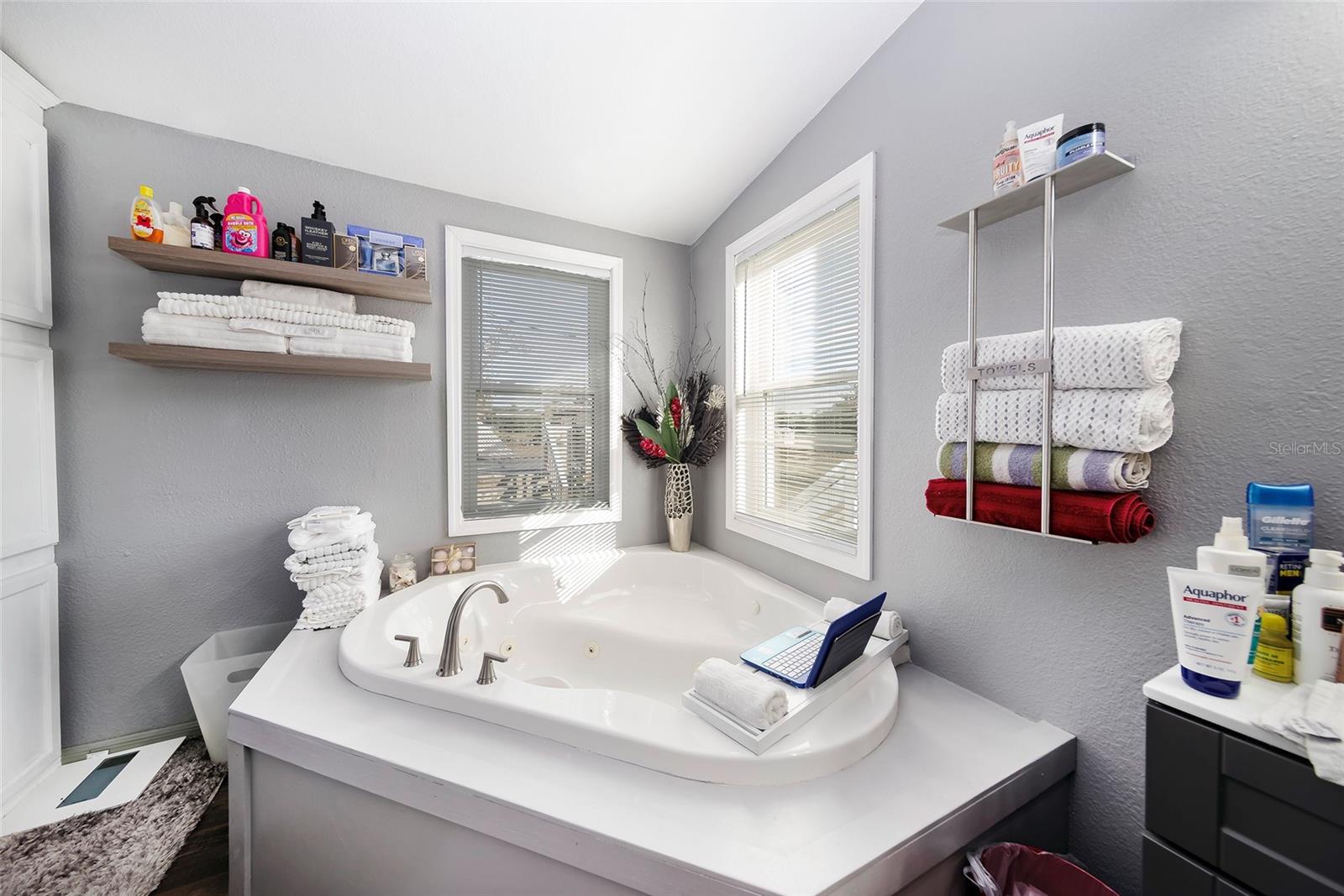 Image 21 of 42 For 5351 121st Terrace